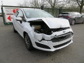 uszkodzony samochody ciężarowe Ford Fiesta 1ER PROPRIéTAIRE 2015/3