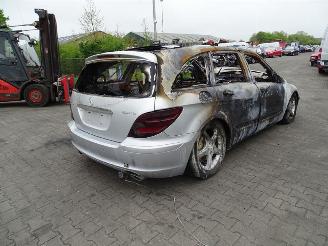 damaged passenger cars Mercedes R-klasse 350 4-matic 2006/5