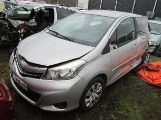 occasion motor cycles Toyota Yaris 1,3 Lounge 2012/3