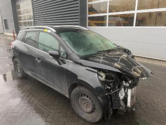 demontáž osobní automobily Renault Clio Clio IV Estate/Grandtour (7R), Combi 5-drs, 2012 0.9 Energy TCE 90 12V 2016/3