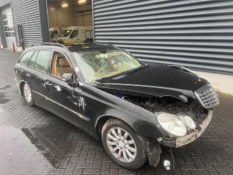 uszkodzony samochody ciężarowe Mercedes E-klasse E Combi (S211), Combi, 2003 / 2009 2.5 E-230 V6 24V 2008/8