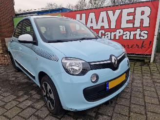 Schade scooter Renault Twingo 1.0 sce collection 2018/6