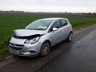 Schade caravan Opel Corsa E 1.3 cdti 2016/2