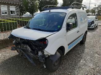 Schade bestelwagen Renault Kangoo 1.5 DCI 55KW 2012/4