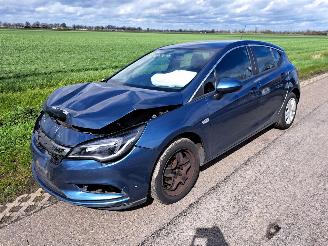uszkodzony przyczepy kampingowe Opel Astra K 1.0 12V 2016/3