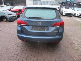 damaged commercial vehicles Opel Astra  2018/1