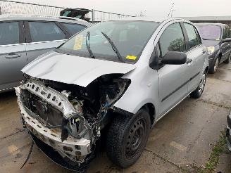 uszkodzony samochody osobowe Toyota Yaris Yaris II (P9) Hatchback 2005 / 2014 2008/6