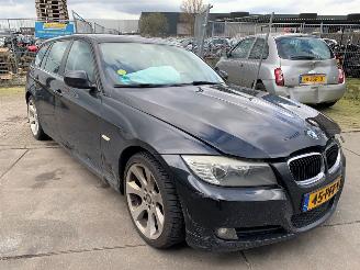 damaged passenger cars BMW 3-serie  2011/1