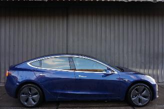damaged passenger cars Tesla Model 3 60kWh 175kW Standard RWD Plus 2019/8