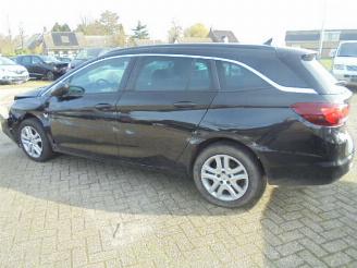 damaged commercial vehicles Opel Astra Astra Sports Tourer 1.0 Business+ 2018/1