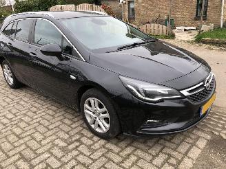 Opel Astra Sports Tourer 1.0 Business+ picture 1