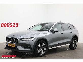 Salvage car Volvo V-60 Cross Country 2.0 D4 AWD Aut. Momentum H/K HUD ACC Memory 2020/8