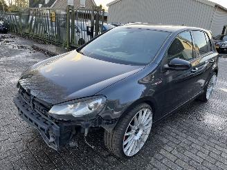 damaged bicycles Volkswagen Golf 2.0 GTI  Automaat  5 drs 2010/4