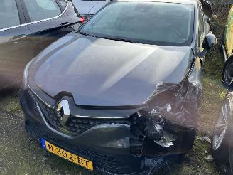 Schade motor Renault Clio 1.0 TCE Zen 2021/9
