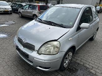 disassembly commercial vehicles Toyota Yaris 1.0  VVTI   3 Drs 2005/7