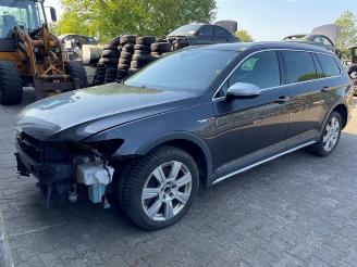 uszkodzony samochody osobowe Volkswagen Passat Passat Alltrack (3G5), Combi, 2015 2.0 TDI BiTurbo 16V 4Motion 2017/5