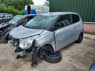 dañado vehículos comerciales Citroën C1  2020/4