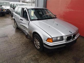 Coche accidentado BMW 3-serie 3 serie Touring (E36/3), Combi, 1995 / 1999 320i 24V 1997/6