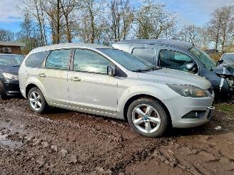 disassembly commercial vehicles Ford Focus Wagon 2.0 16V TDCi 2010/3