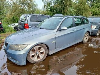BMW 3-serie 318D Touring picture 1