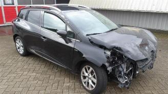 Damaged car Renault Clio Clio IV Estate/Grandtour (7R), Combi 5-drs, 2012 0.9 Energy TCE 90 12V 2020/2