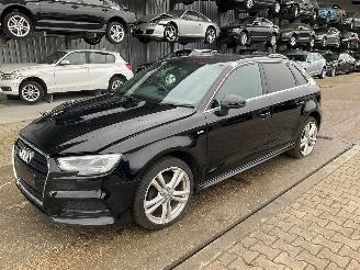 dañado vehículos comerciales Audi A3 Sportback 1.0 TFSI 2018/11