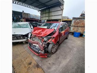damaged commercial vehicles Toyota Yaris Yaris III (P13), Hatchback, 2010 / 2020 1.33 16V Dual VVT-I 2012/2
