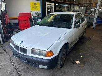 škoda osobní automobily BMW 3-serie 3 serie Compact (E36/5), Hatchback, 1994 / 2001 316i 1995/3
