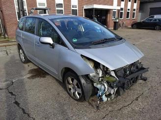 škoda osobní automobily Peugeot 5008 5008 I (0A/0E), MPV, 2009 / 2017 1.6 VTI 16V 2013/1