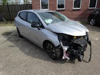 škoda dodávky Renault Clio Clio V (RJAB), Hatchback 5-drs, 2019 1.0 TCe 90 12V 2023/10