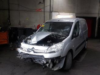 Damaged car Citroën Berlingo Berlingo Van 1.6 Hdi, BlueHDI 75 (DV6ETED(9HN)) [55kW]  (07-2010/06-20=
18) 2009/7