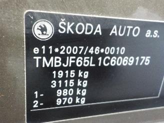 Skoda Yeti Yeti (5LAC) SUV 1.2 TSI 16V (CBZB) [77kW]  (09-2009/05-2015) picture 6