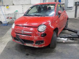 skadebil auto Fiat 500 500 (312) Hatchback 1.2 69 (169.A.4000(Euro 5)) [51kW]  (07-2007/...) 2013