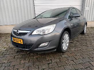 škoda dodávky Opel Astra Astra J (PC6/PD6/PE6/PF6) Hatchback 5-drs 1.4 16V ecoFLEX (A14XER(Euro=
 5)) [74kW]  (12-2009/10-2015) 2010/6
