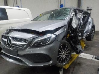 demontáž osobní automobily Mercedes A-klasse A (W176) Hatchback 1.6 A-180 16V (M270.910) [90kW]  (09-2012/05-2018) 2018
