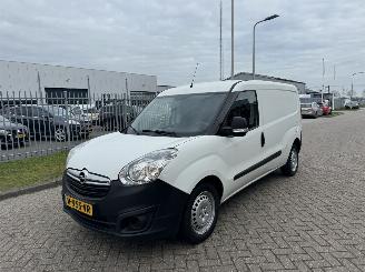 Schade scooter Opel Combo 1.3 CDTi L2 Edition 2019/1