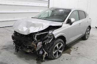 uszkodzony samochody osobowe Nissan Qashqai  2022/8