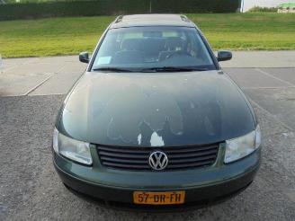Schadeauto Volkswagen Passat  1999/2