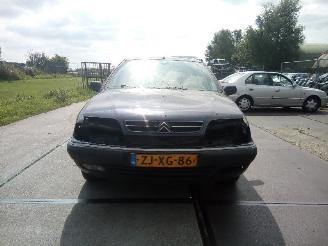 uszkodzony samochody osobowe Citroën Xantia Xantia Break (X2) 1.8i 16V (XU7JP4(LFY)) [81kW]  (01-1998/04-2003) 1999/6