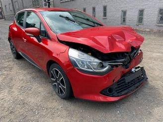 uszkodzony samochody osobowe Renault Clio EXPRESSION 2014/4