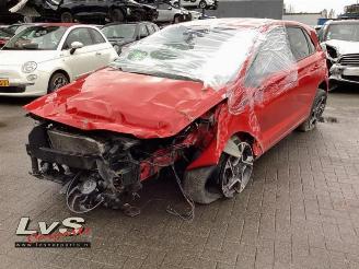 Damaged car Hyundai I-30 i30 (PDEB5/PDEBB/PDEBD/PDEBE), Hatchback, 2016 1.0 T-GDI 12V 2021/2
